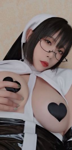 老太爷调教尤物女h_720动漫在线观看