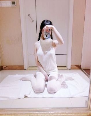 一摸二插_1080迅雷电影在线