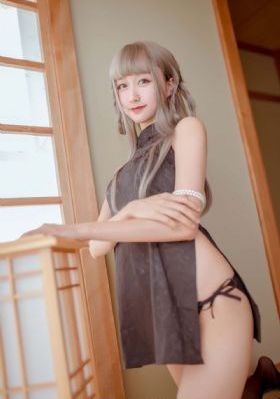 公交车上拨开少妇内裤进入_720日韩电影在线